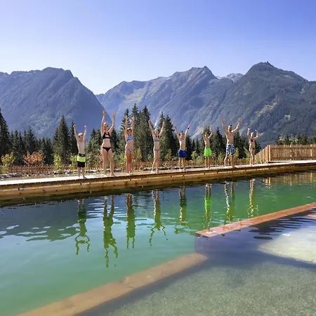 In Neukirchen By Slopes Neukirchen am Großvenediger